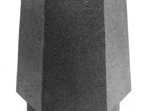 Hexa (okrasný patník)